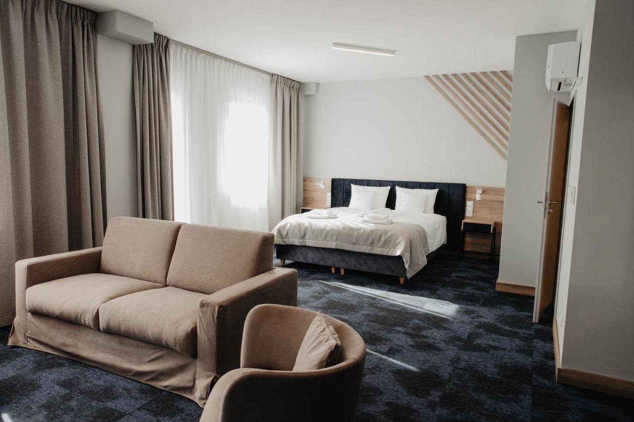 Molto Bene Hotel & Restaurant Skorcz المظهر الخارجي الصورة